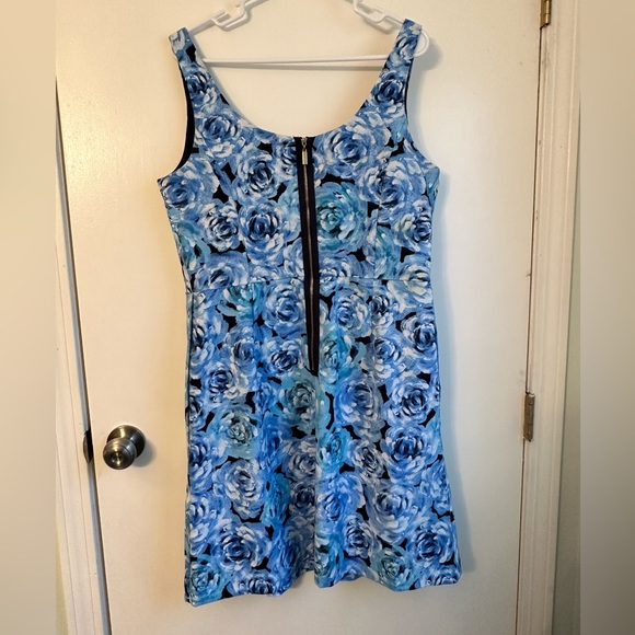 Luxe by Carmen Valvo Blue Rose Dress Size 14 - Picture 3 of 4